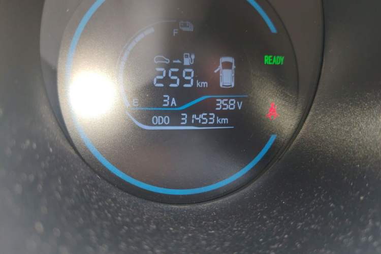 Used ORA Black Cat 2021 351 km Standard Version Odometer Close Up