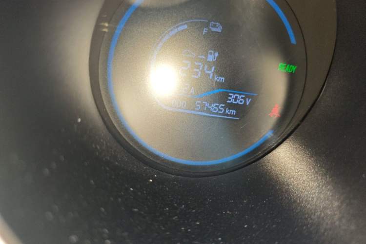 Used ORA Black Cat 2021 301 km Basic Version Odometer Close Up