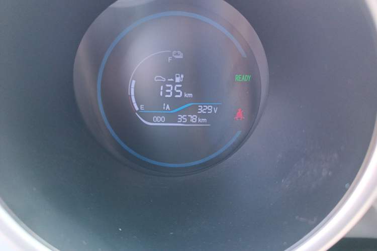 Used ORA Black Cat 2021 405 km Long-Range Version Odometer Close Up