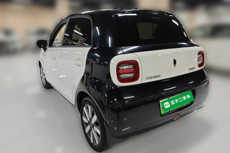 Used ORA Black Cat 2021 351 km Luxury Version Rear Left 45 Deg