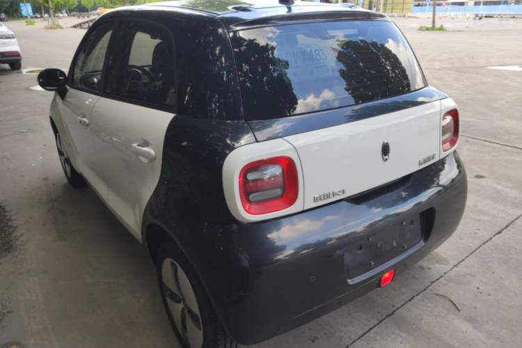 Used ORA Black Cat 2021 301 km Basic Version Rear Left 45 Deg