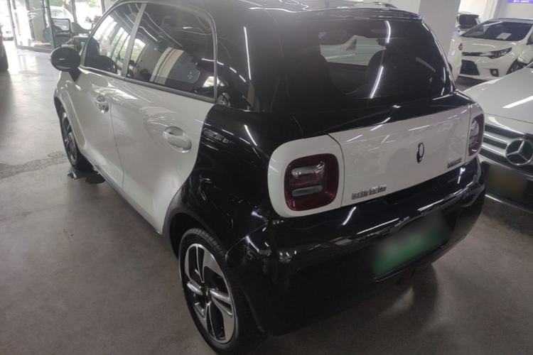 Used ORA Black Cat 2021 351 km Luxury Version Rear Left 45 Deg