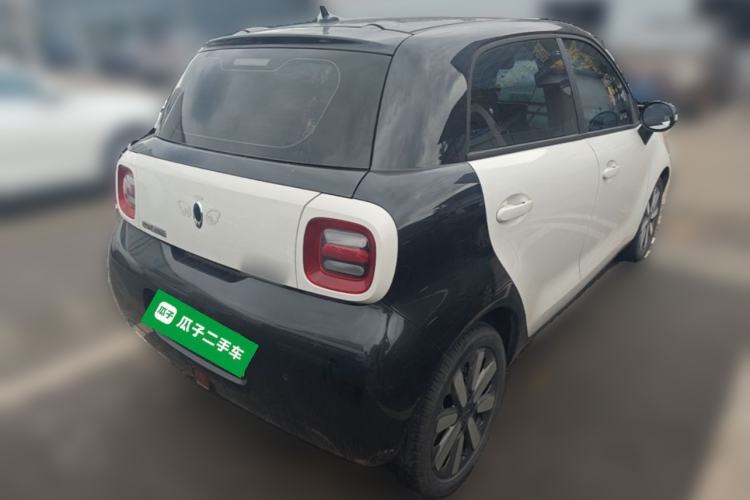 Used ORA Black Cat 2021 351 km Luxury Version Rear Right 45 Deg