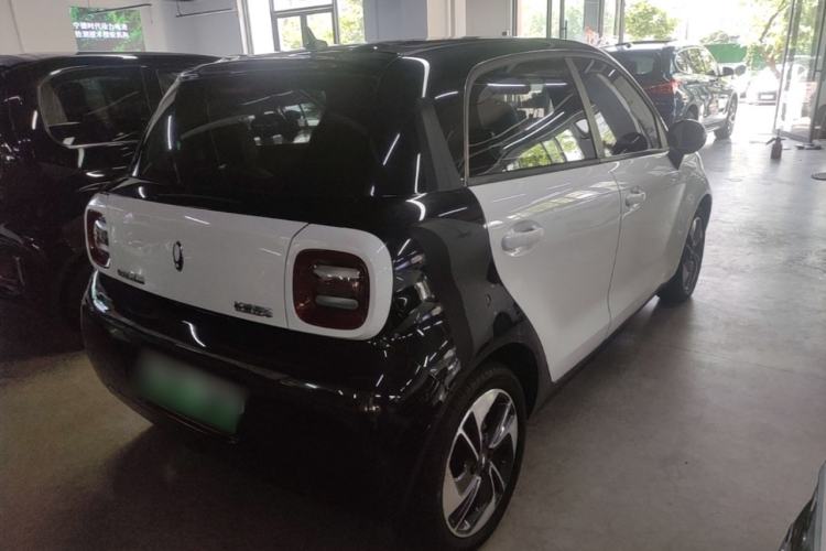 Used ORA Black Cat 2021 351 km Luxury Version Rear Right 45 Deg