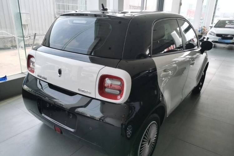 Used ORA Black Cat 2021 301 km Basic Version Rear Right 45 Deg