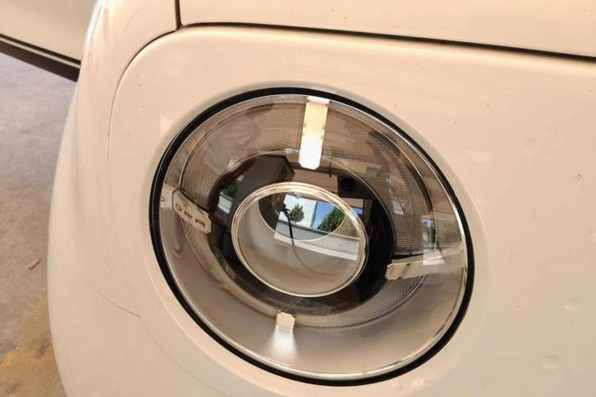 Used ORA Black Cat 2021 351 km Luxury Version Right Front Headlight
