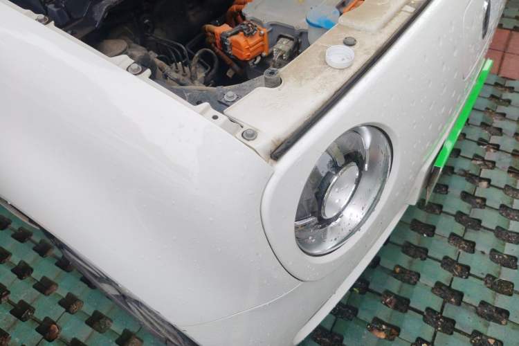 Used ORA Black Cat 2021 351 km Standard Version Right Front Headlight