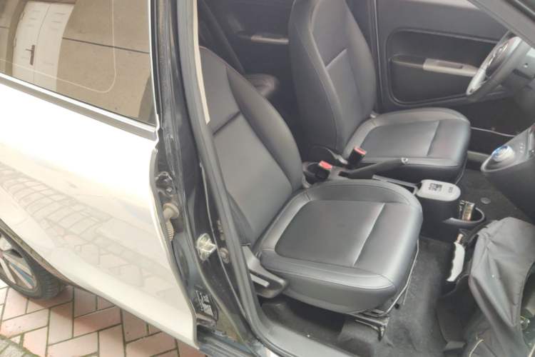Used ORA Black Cat 2021 351 km Standard Version Right Front Seat