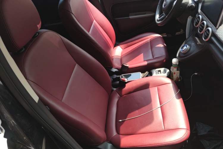 Used ORA Black Cat 2021 301km Cute Pet Edition Right Front Seat