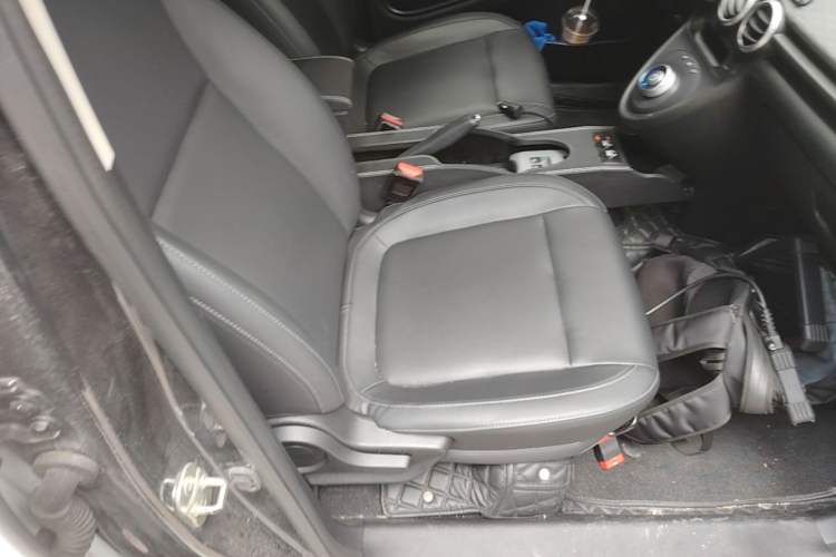 Used ORA Black Cat 2021 351 km Standard Version Right Front Seat