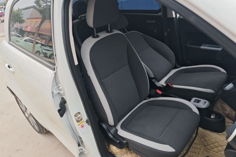 Used ORA Black Cat 2021 351 km Luxury Version Right Front Seat