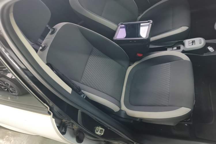 Used ORA Black Cat 2021 301km Cute Pet Edition Right Front Seat