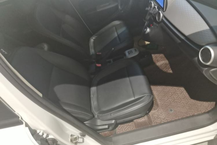 Used ORA Black Cat 2021 301 km Basic Version Right Front Seat
