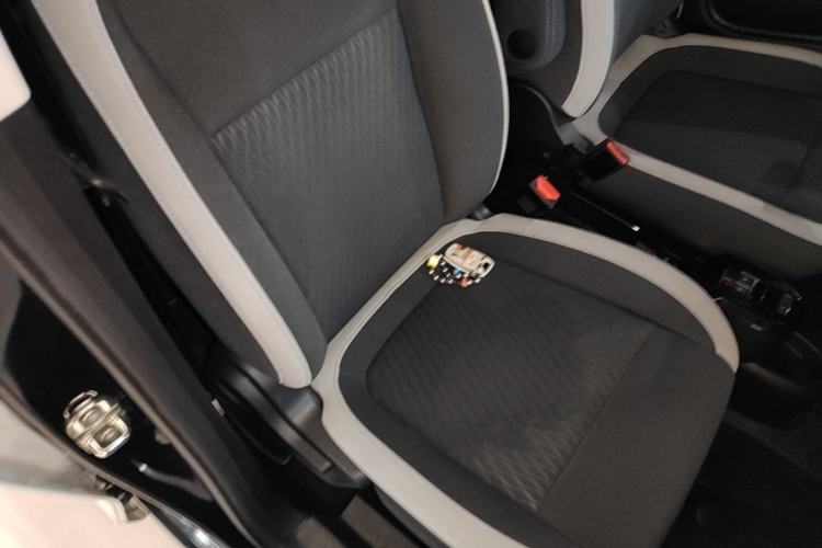 Used ORA Black Cat 2021 301km Cute Pet Edition Right Front Seat