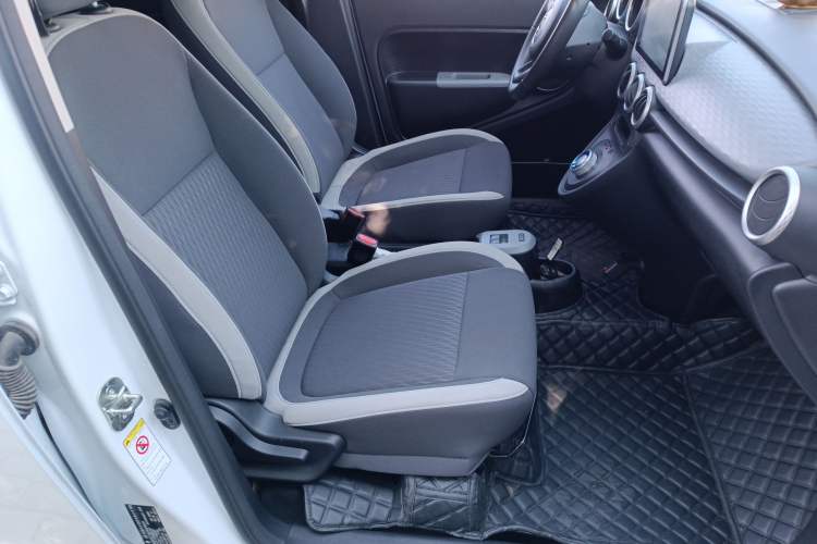 Used ORA Black Cat 2021 405 km Long-Range Version Right Front Seat