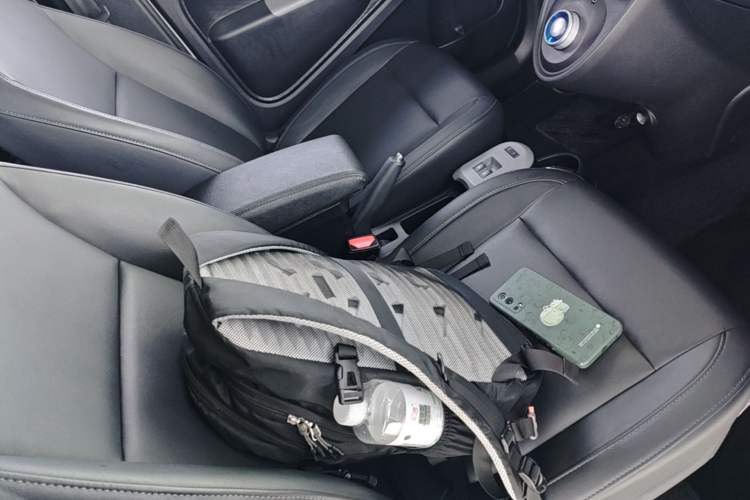 Used ORA Black Cat 2021 351 km Standard Version Right Front Seat