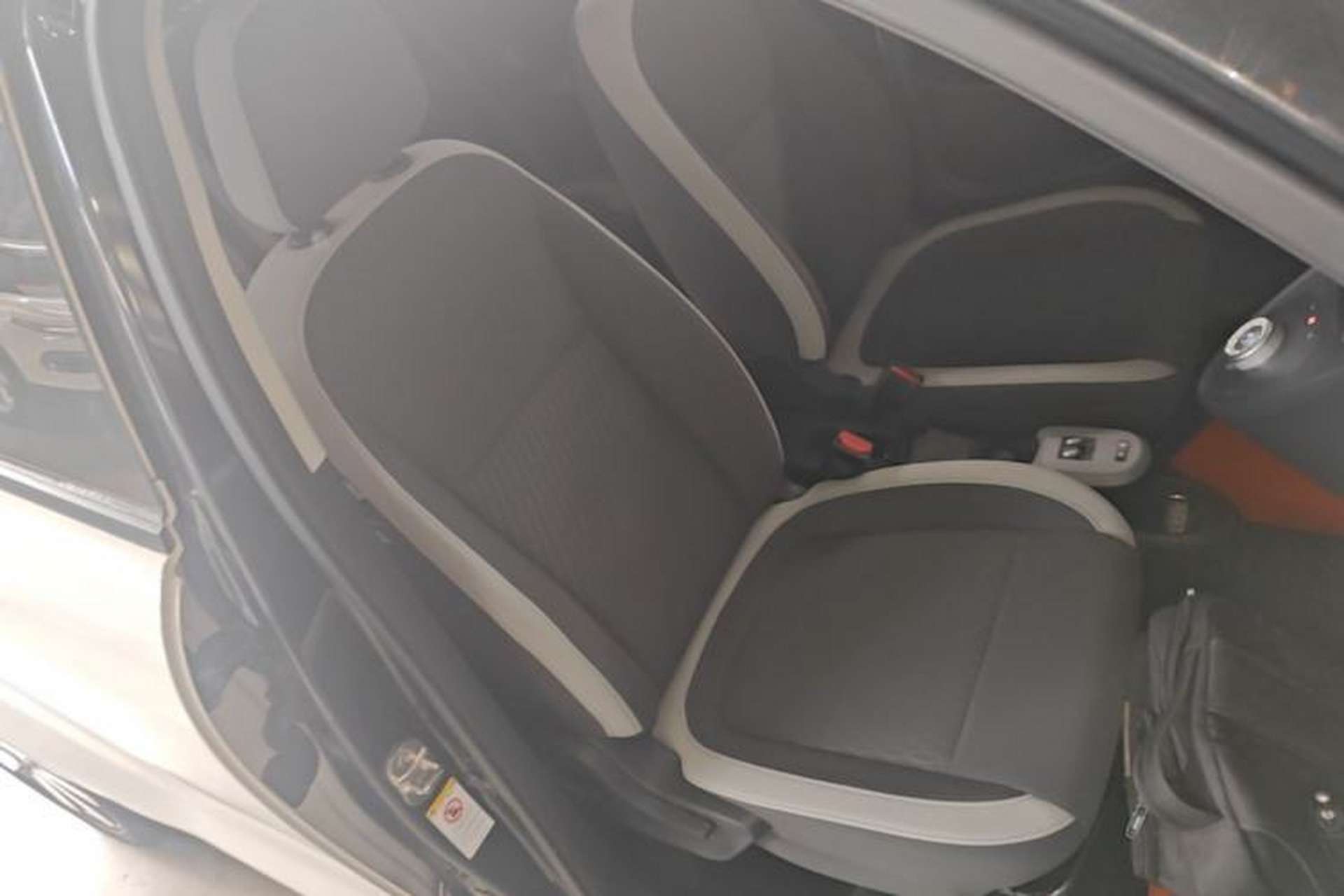 Used ORA Black Cat 2021 351 km Luxury Version Right Front Seat