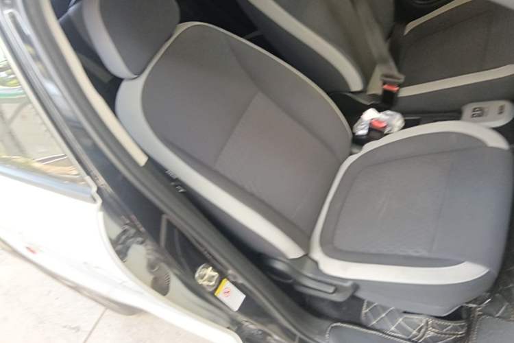 Used ORA Black Cat 2021 351 km Luxury Version Right Front Seat