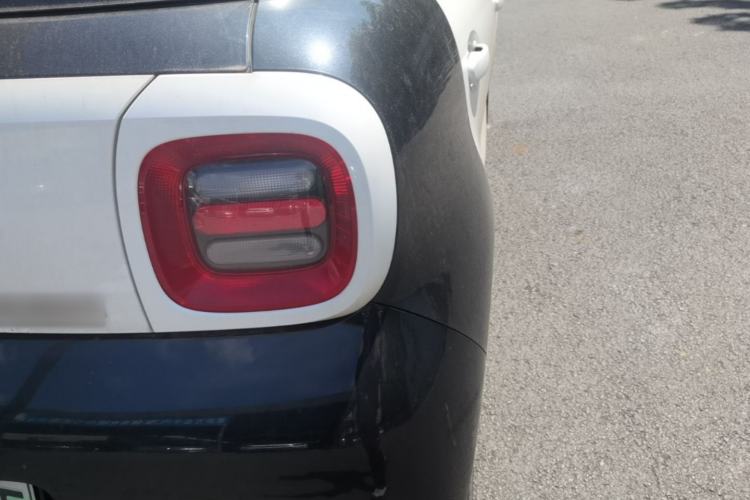 Used ORA Black Cat 2021 405 km Long-Range Version Right Rear Taillight