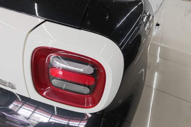 Used ORA Black Cat 2021 301km Cute Pet Edition Right Rear Taillight