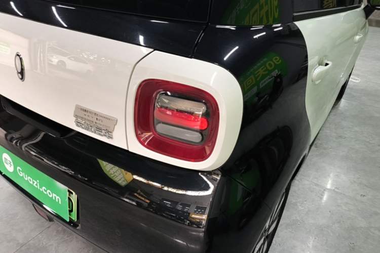 Used ORA Black Cat 2021 351 km Standard Version Right Rear Taillight