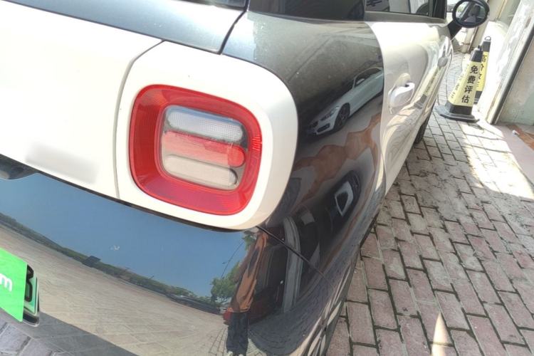 Used ORA Black Cat 2021 301km Cute Pet Edition Right Rear Taillight