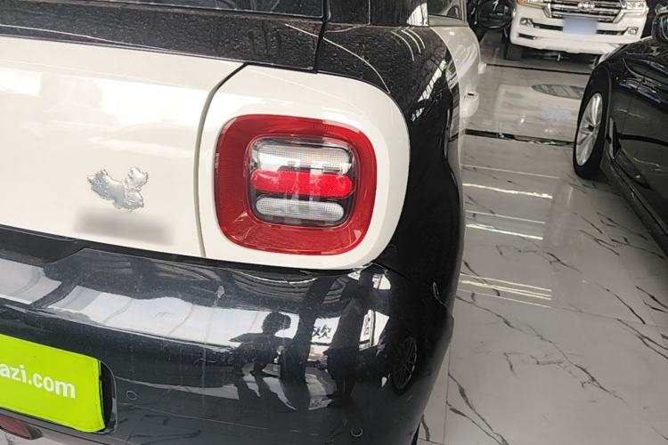Used ORA Black Cat 2021 351 km Luxury Version Right Rear Taillight
