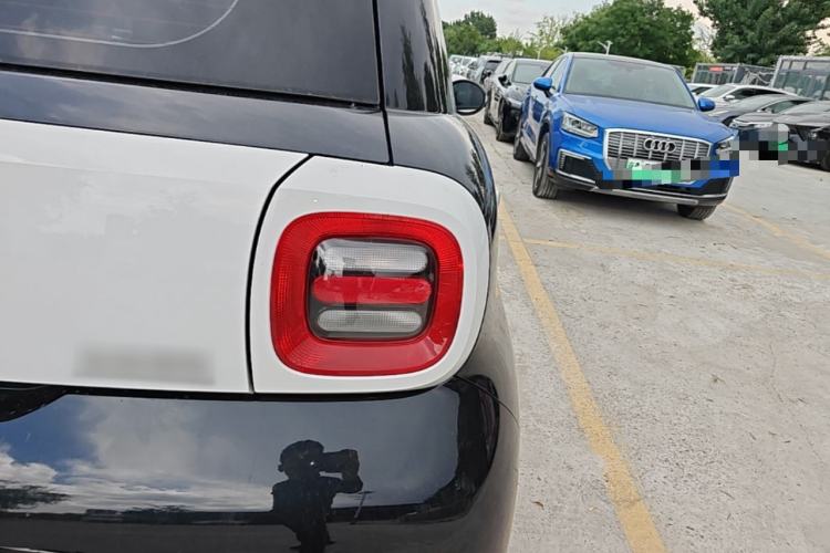 Used ORA Black Cat 2021 351 km Luxury Version Right Rear Taillight