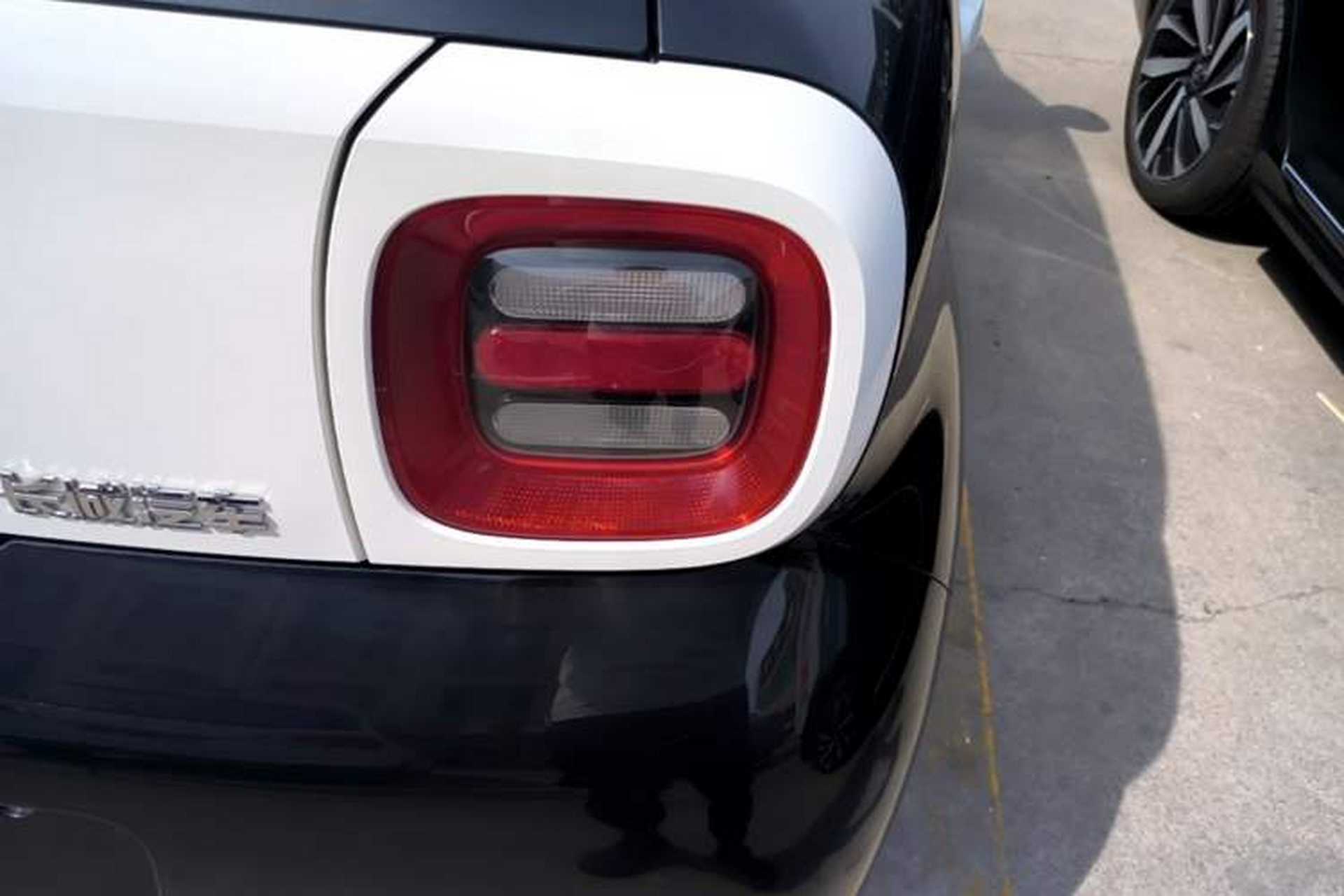 Used ORA Black Cat 2021 351 km Standard Version Right Rear Taillight