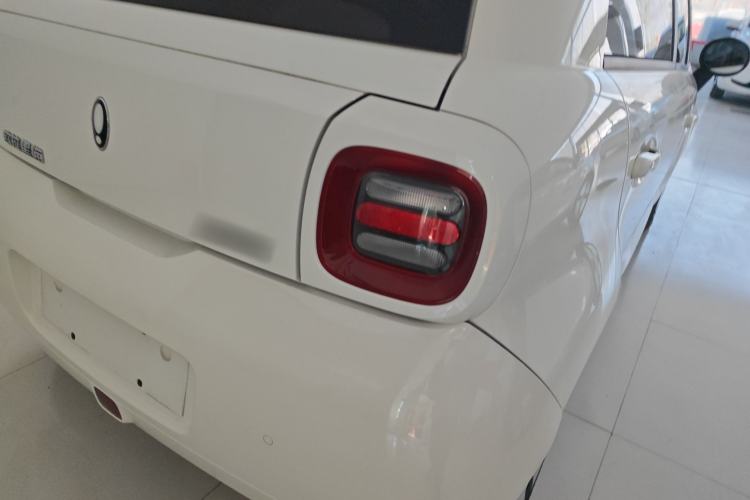 Used ORA Black Cat 2021 301 km Basic Version Right Rear Taillight
