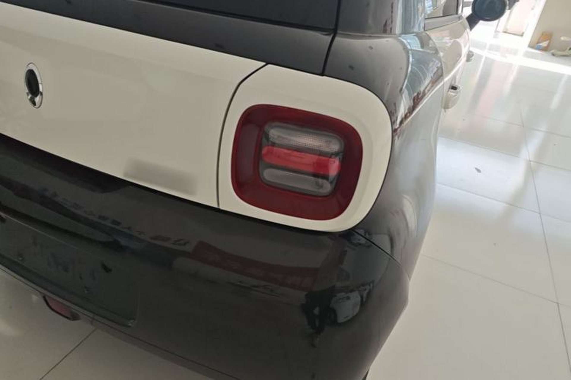 Used ORA Black Cat 2021 351 km Luxury Version Right Rear Taillight