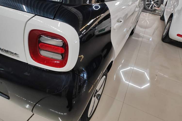 Used ORA Black Cat 2021 301km Cute Pet Edition Right Rear Taillight