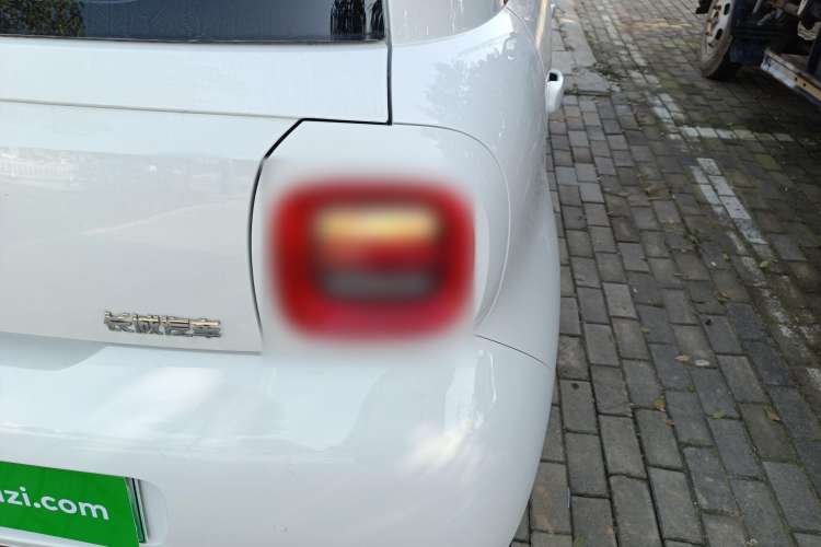 Used ORA Black Cat 2021 405 km Long-Range Version Right Rear Taillight