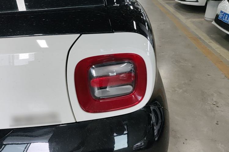 Used ORA Black Cat 2021 351 km Standard Version Right Rear Taillight
