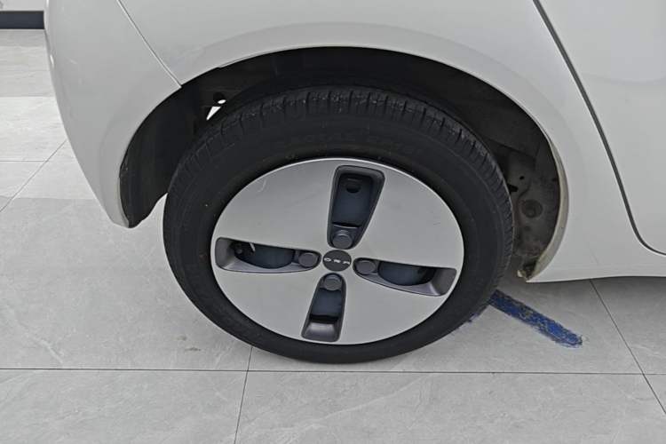 Used ORA Black Cat 2021 301km Cute Pet Edition Right Rear Wheel Hub