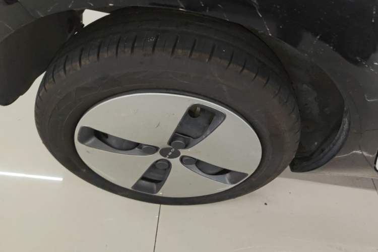 Used ORA Black Cat 2021 301km Cute Pet Edition Right Rear Wheel Hub