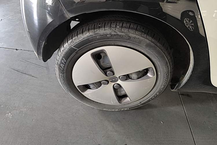 Used ORA Black Cat 2021 301km Cute Pet Edition Right Rear Wheel Hub