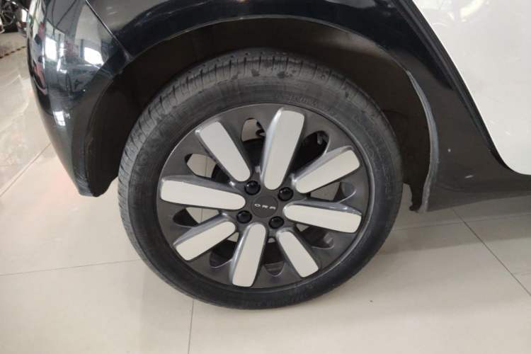 Used ORA Black Cat 2021 351 km Standard Version Right Rear Wheel Hub