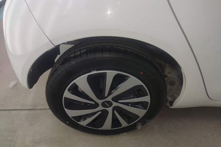 Used ORA Black Cat 2021 301 km Basic Version Right Rear Wheel Hub