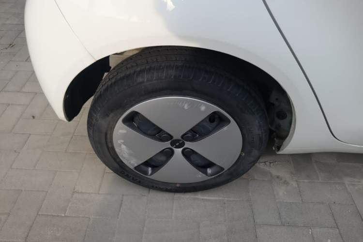 Used ORA Black Cat 2021 301 km Basic Version Right Rear Wheel Hub