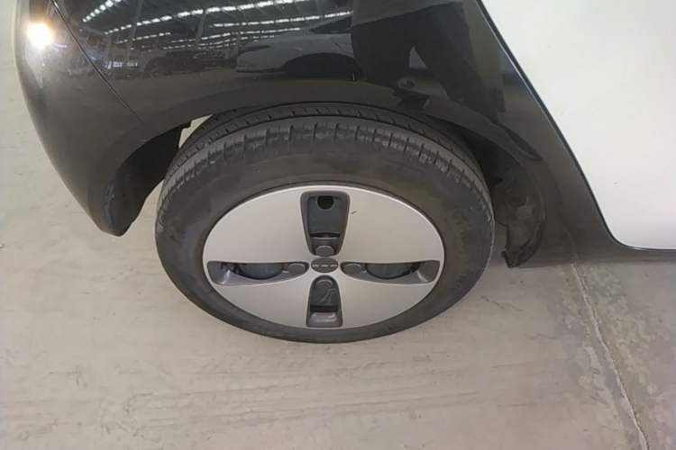Used ORA Black Cat 2021 301 km Basic Version Right Rear Wheel Hub