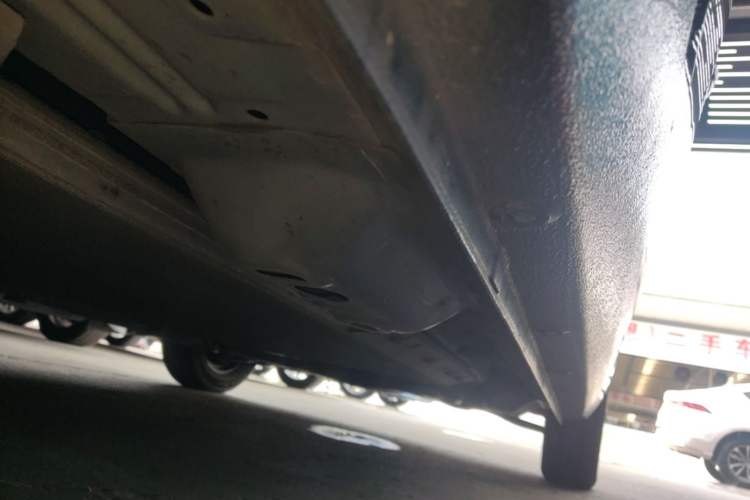 Used ORA Black Cat 2021 301 km Basic Version Right Side Sill