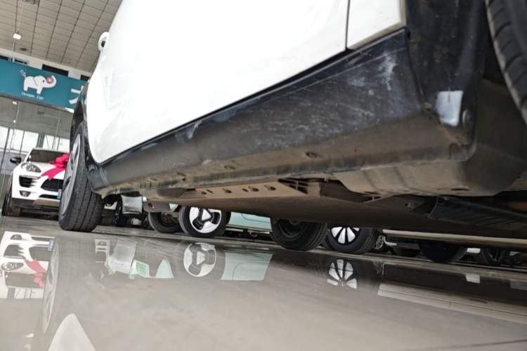 Used ORA Black Cat 2021 301 km Basic Version Right Side Sill