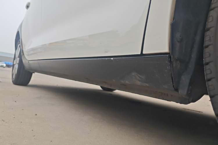 Used ORA Black Cat 2021 351 km Standard Version Right Side Sill