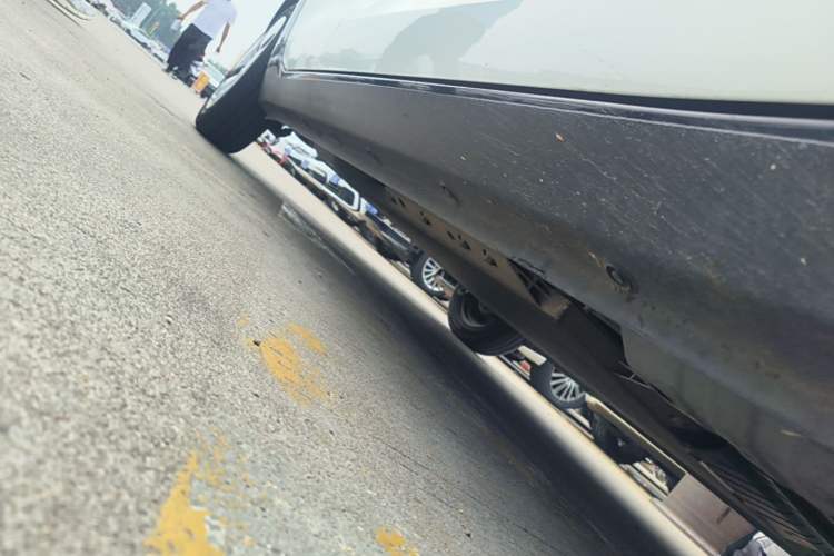 Used ORA Black Cat 2021 301 km Basic Version Right Side Sill