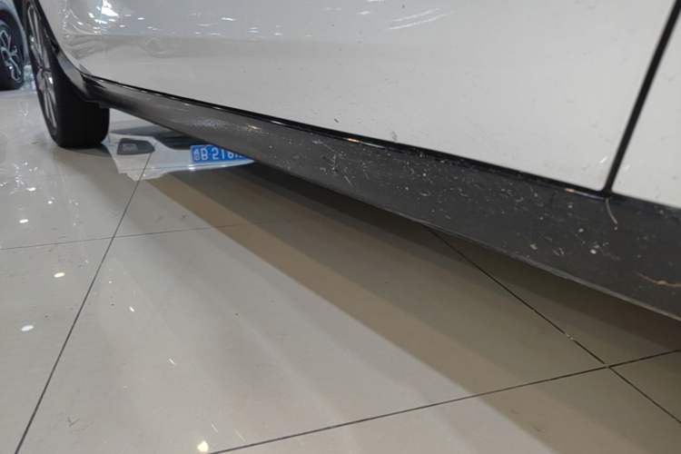 Used ORA Black Cat 2021 351 km Standard Version Right Side Sill