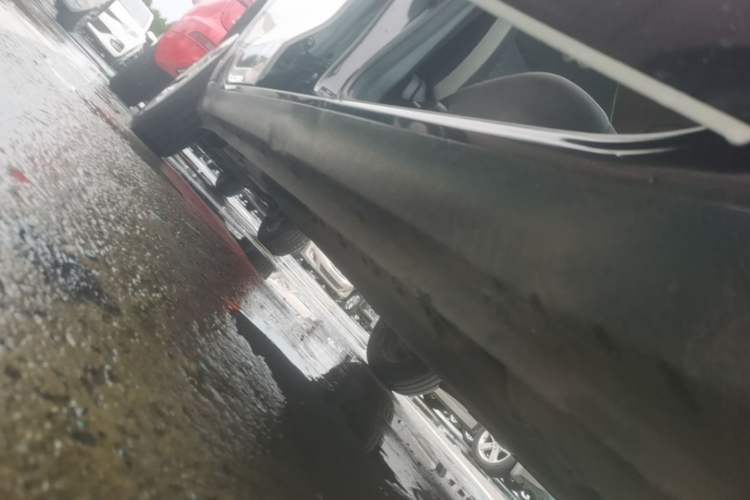 Used ORA Black Cat 2021 301 km Basic Version Right Side Sill