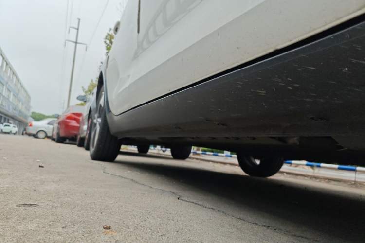 Used ORA Black Cat 2021 351 km Luxury Version Right Side Sill