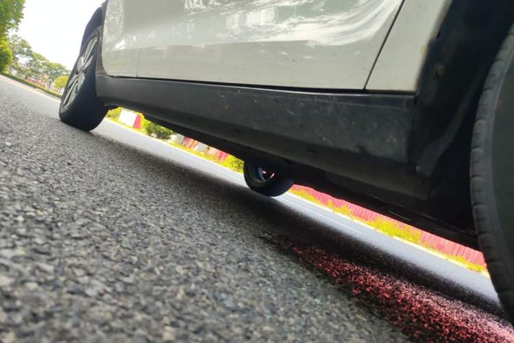 Used ORA Black Cat 2021 351 km Standard Version Right Side Sill