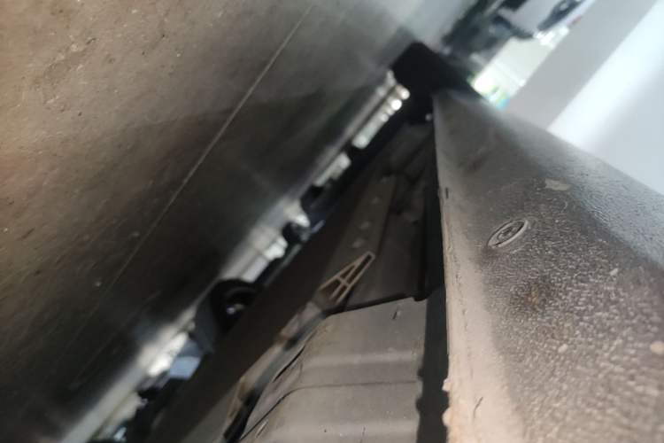 Used ORA Black Cat 2021 351 km Luxury Version Right Side Sill